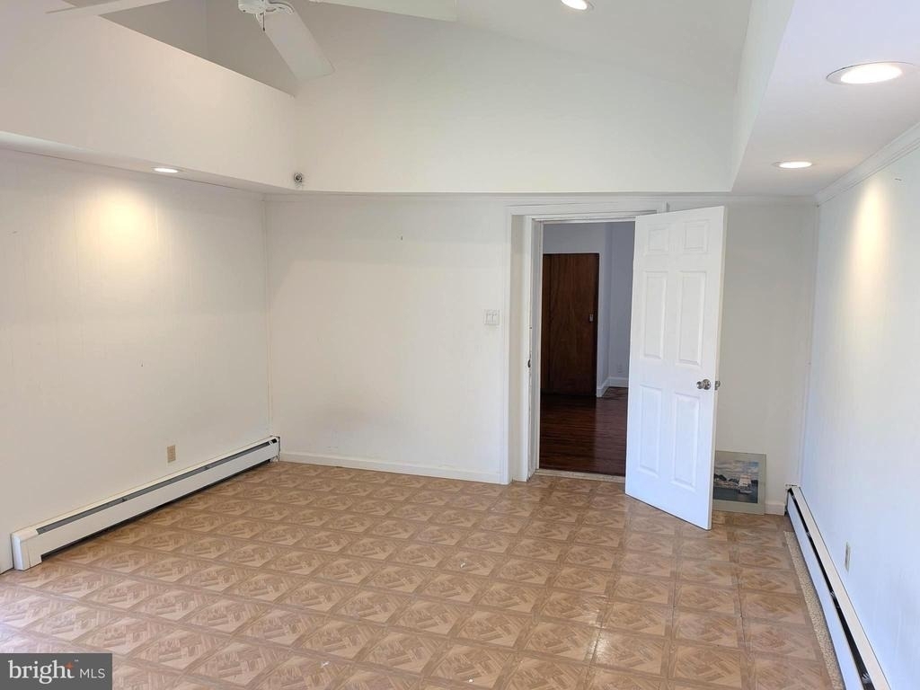 7524 Whitaker Avenue - Photo 14
