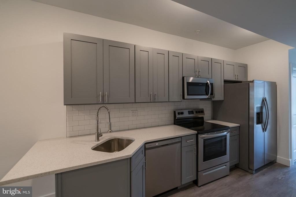 1709 Snyder Avenue - Photo 0