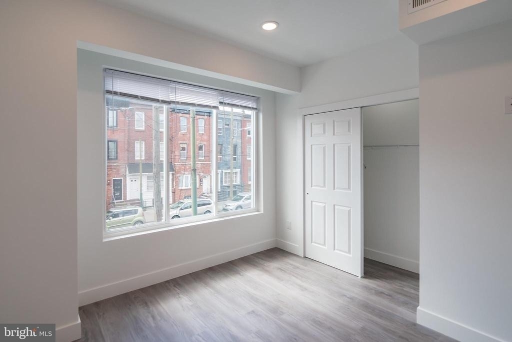 1709 Snyder Avenue - Photo 9