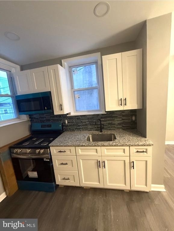 5624 Hadfield Street - Photo 2