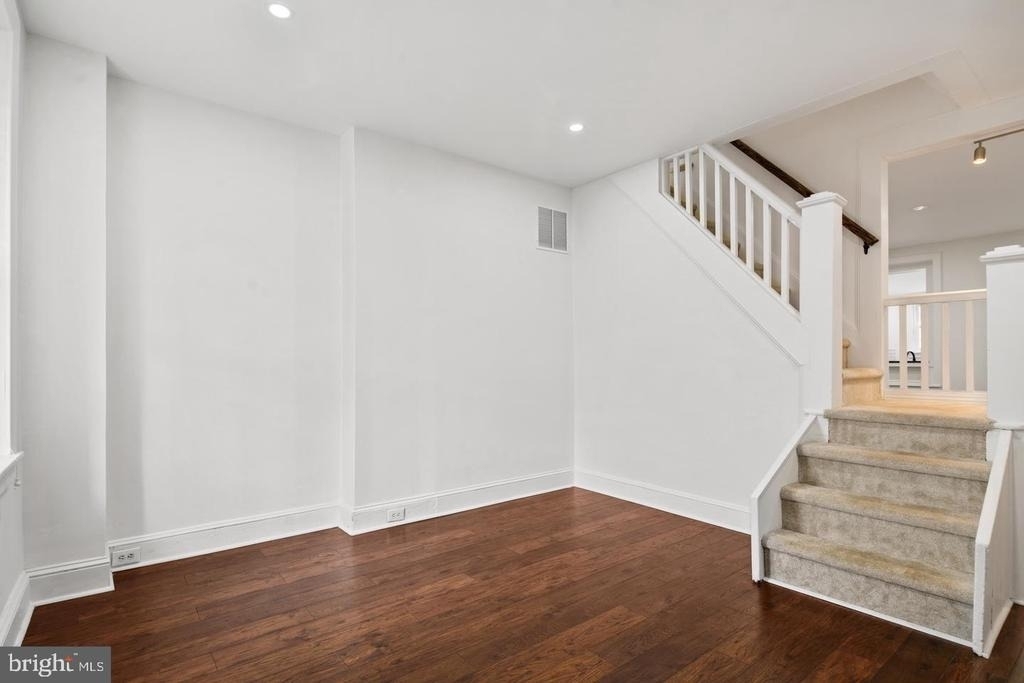 3455 Bowman Street - Photo 0