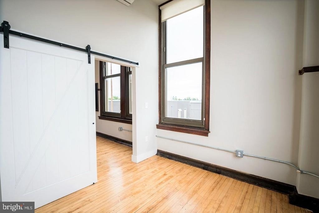 1300 S 19th Street - Photo 3