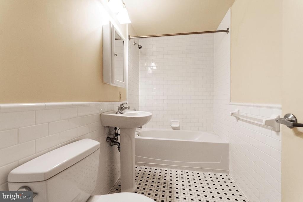412-26 S 13th Street - Photo 5