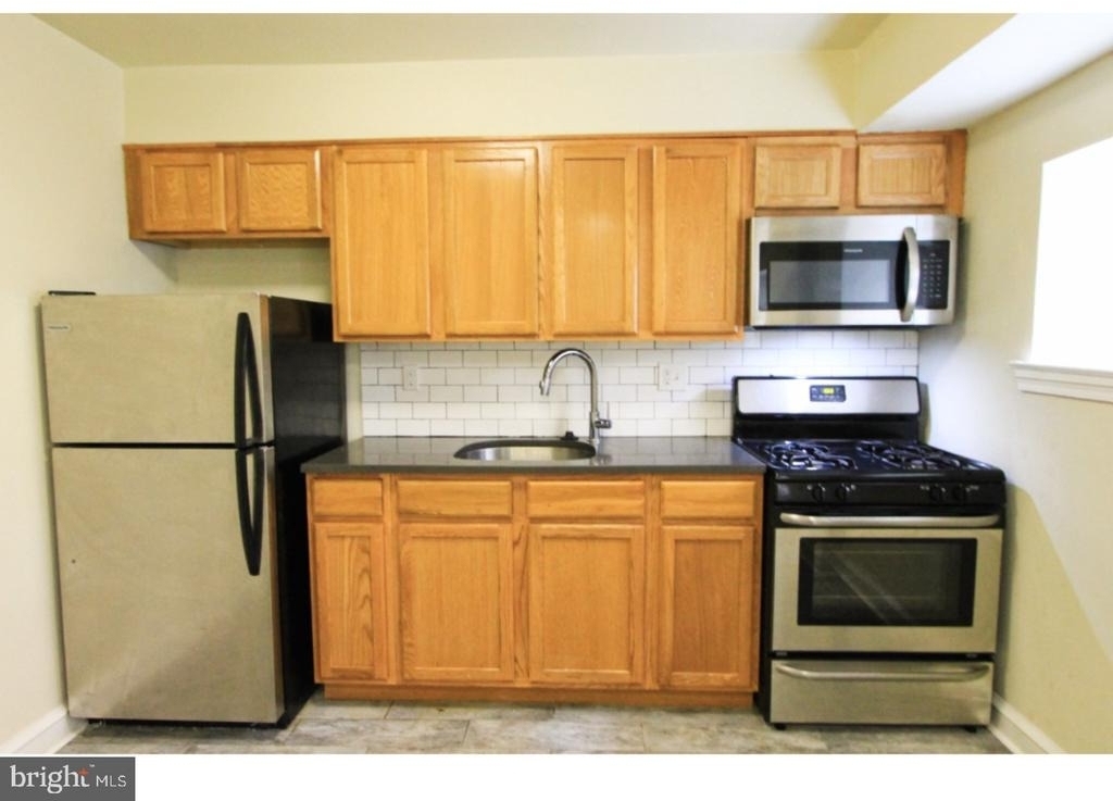 353-57 W Mount Airy Avenue - Photo 11
