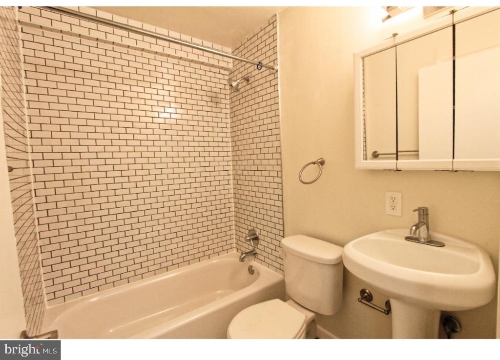 353-57 W Mount Airy Avenue - Photo 7