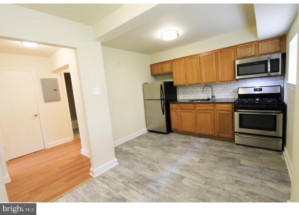 353-57 W Mount Airy Avenue - Photo 9