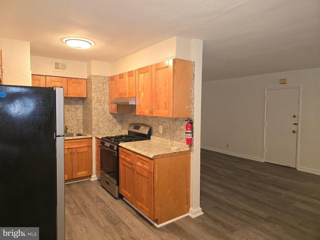 6135 Old York Road - Photo 33