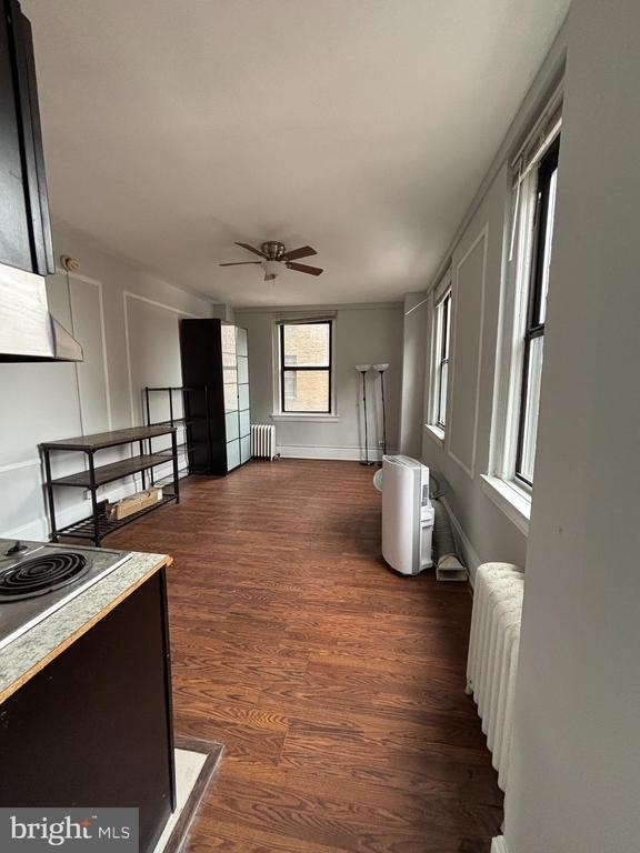 1324 Locust Street - Photo 2