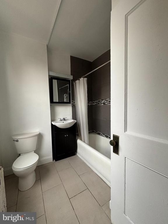 1324 Locust Street - Photo 5