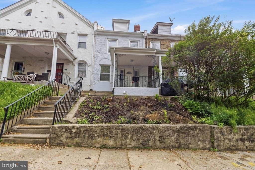 2719 N 47th Street - Photo 2