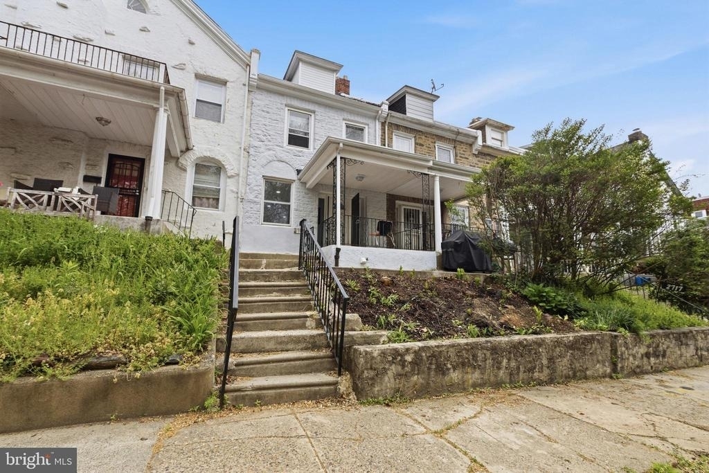 2719 N 47th Street - Photo 0