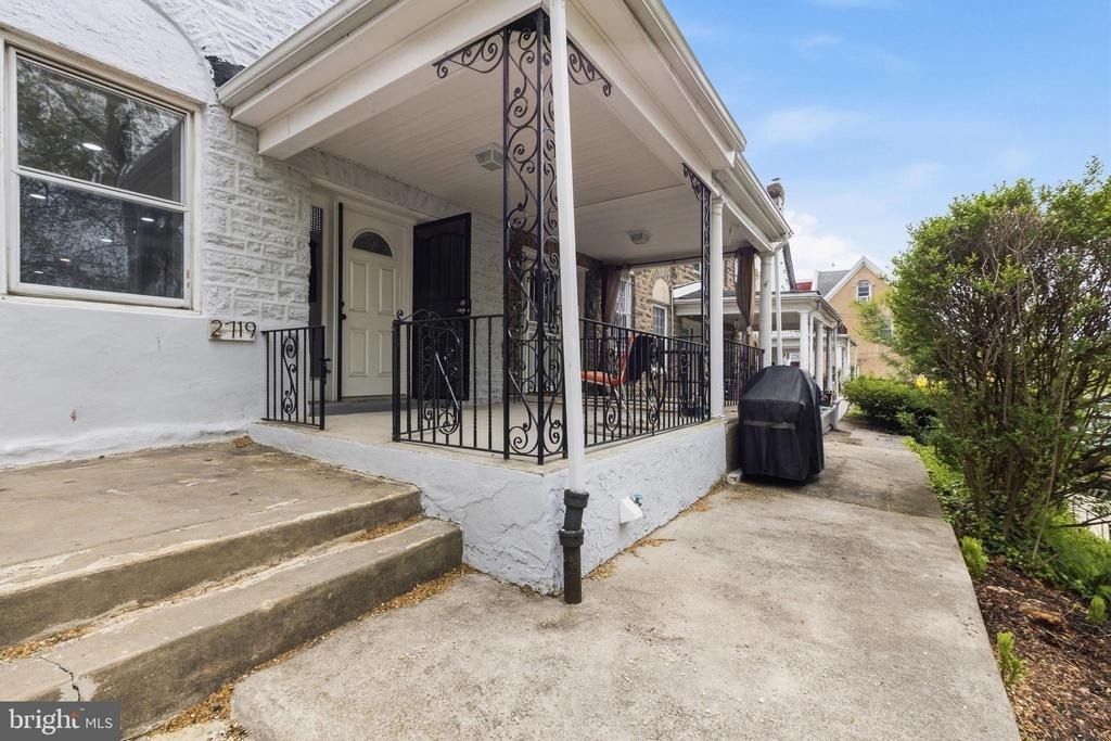 2719 N 47th Street - Photo 3