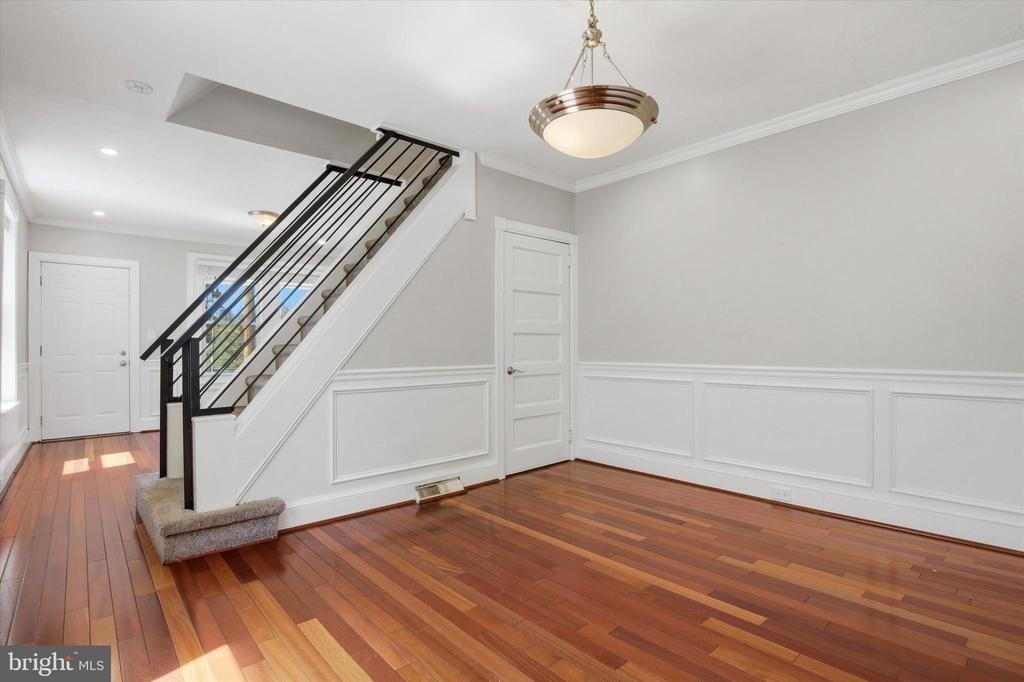 54 Jefferson - Photo 4