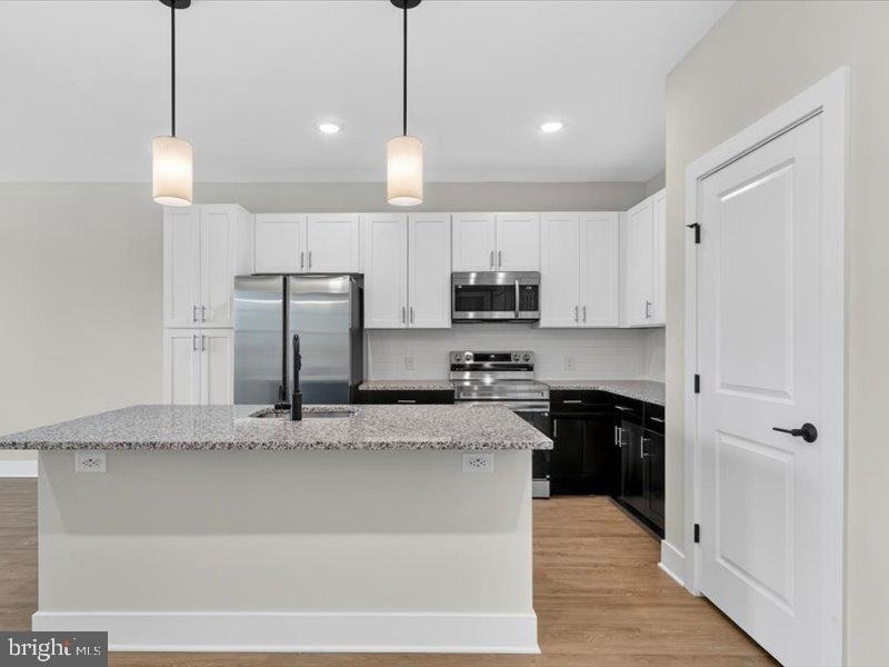 624 Main St - Photo 3