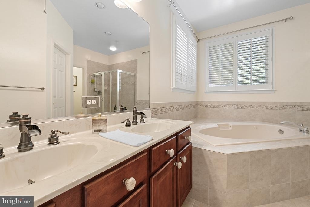 11810 Tregiovo Place - Photo 15