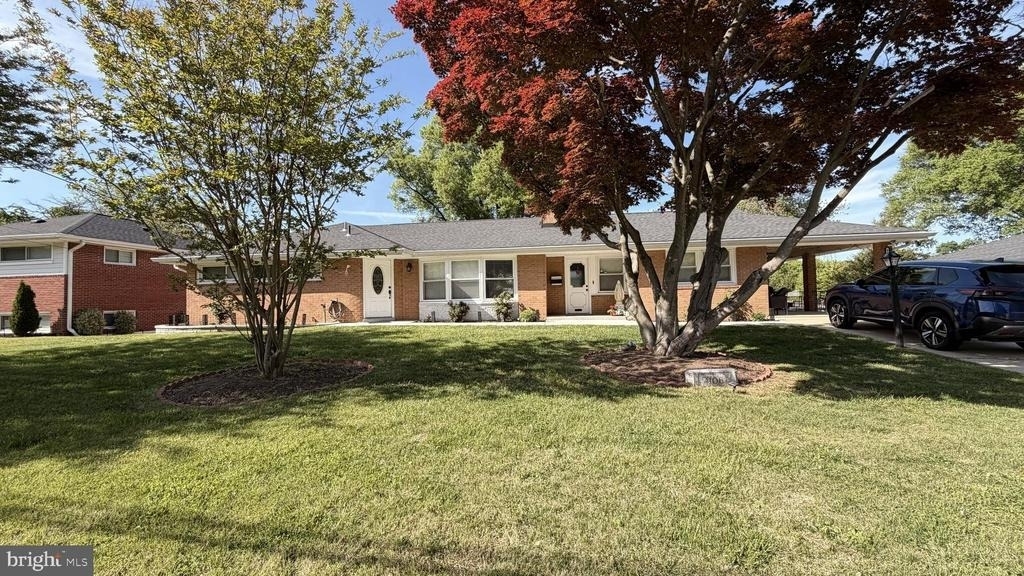 4108 Kenny Street - Photo 0