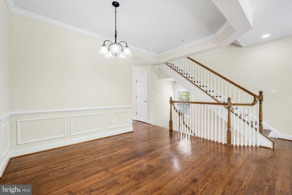 8341 Broderick Circle - Photo 7