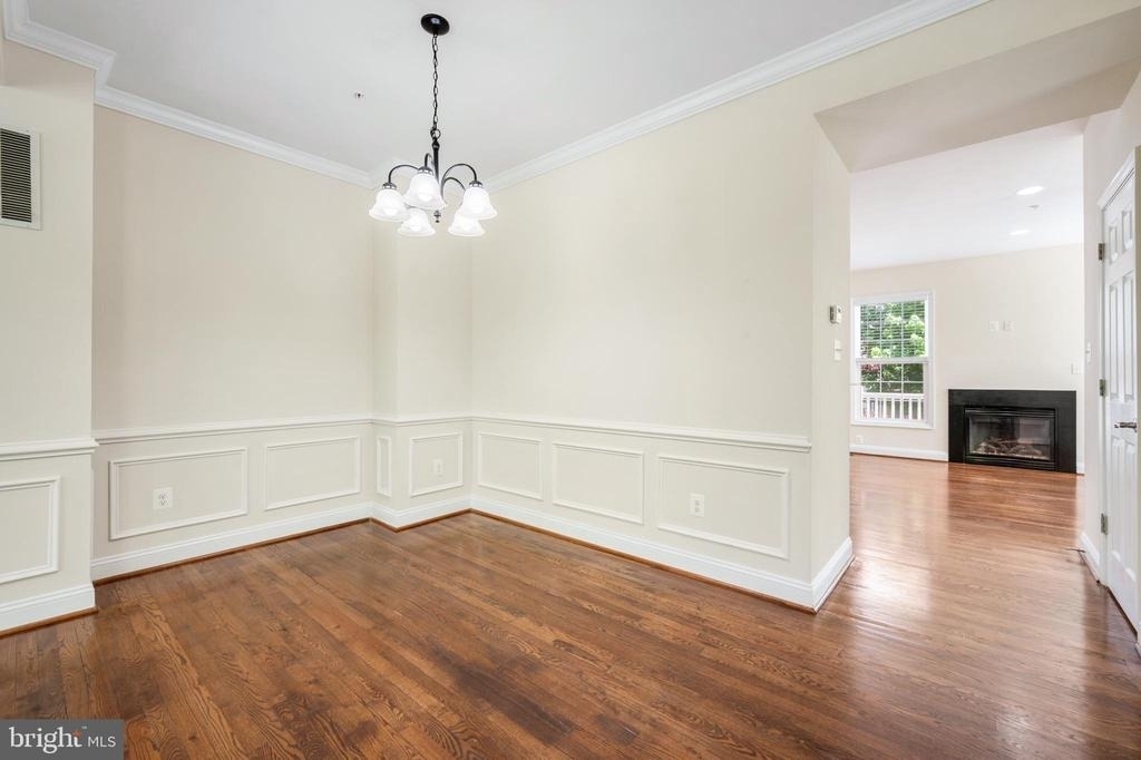 8341 Broderick Circle - Photo 9