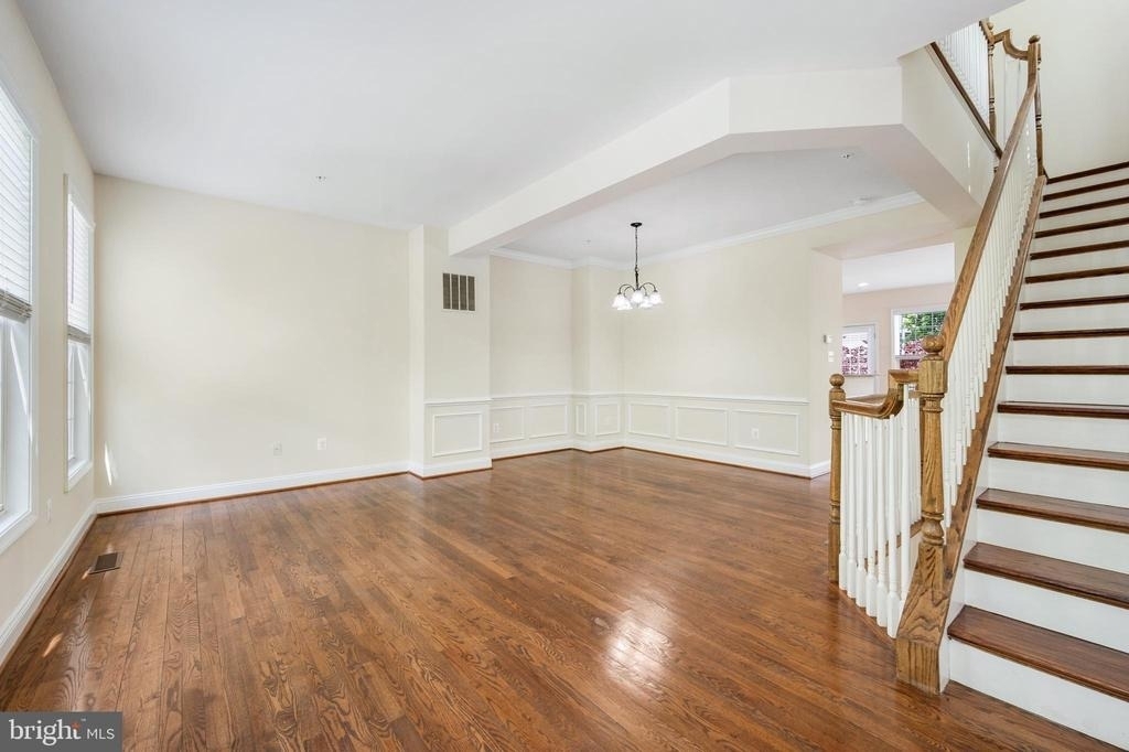8341 Broderick Circle - Photo 6
