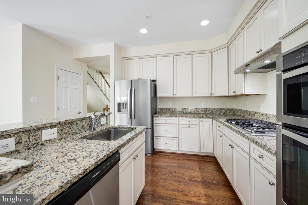 8341 Broderick Circle - Photo 12