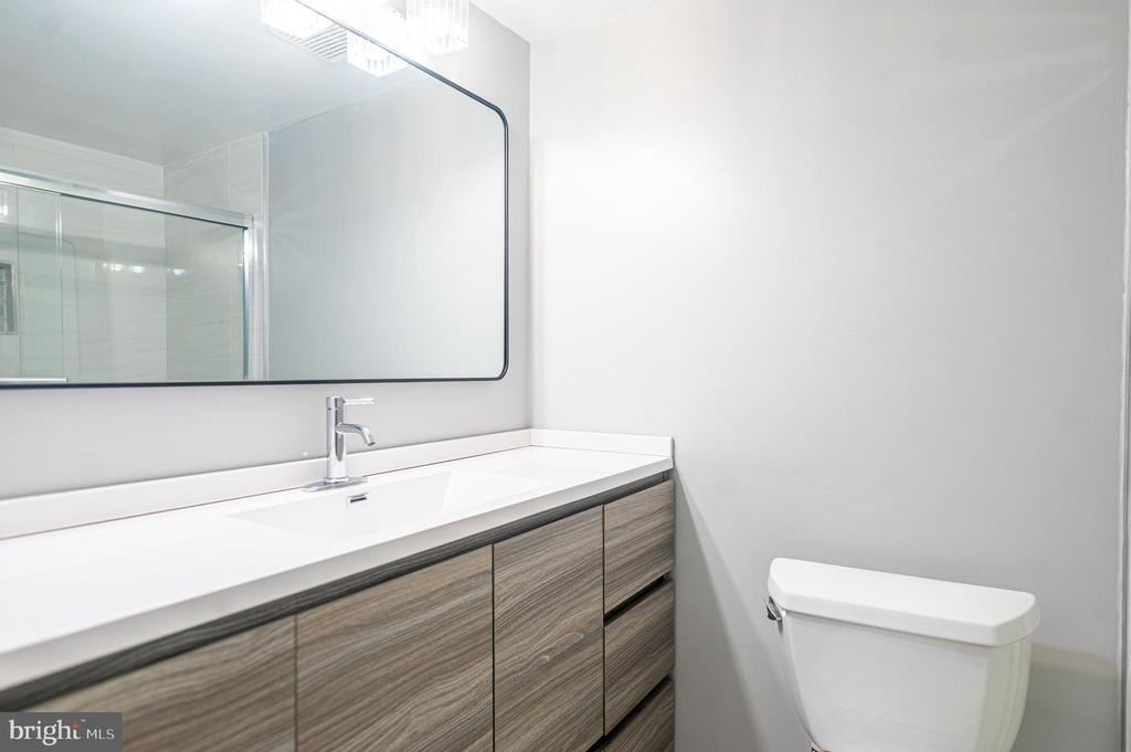 12211 Braxfield Court - Photo 12