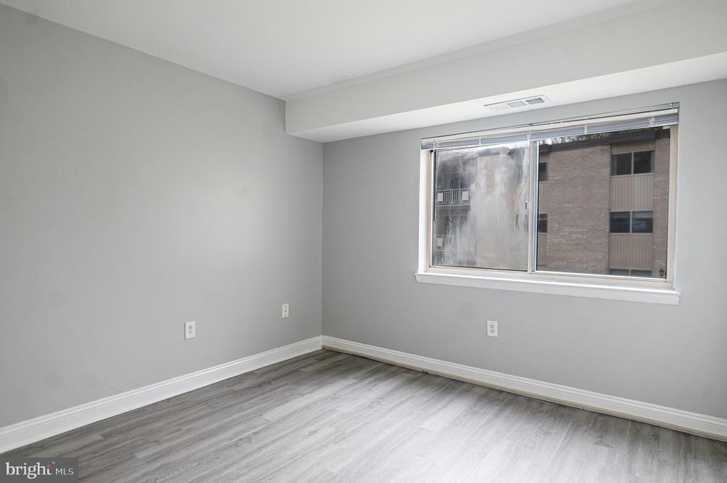 12211 Braxfield Court - Photo 8