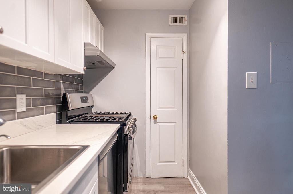 12211 Braxfield Court - Photo 4