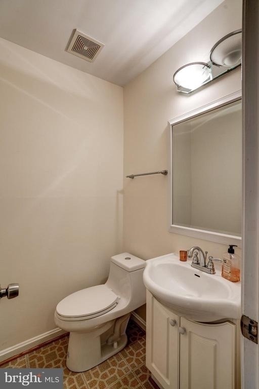 7525 Cayuga Avenue - Photo 20