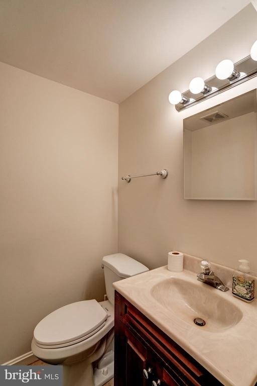 7525 Cayuga Avenue - Photo 38