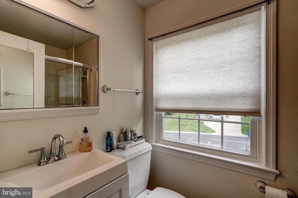 7525 Cayuga Avenue - Photo 26