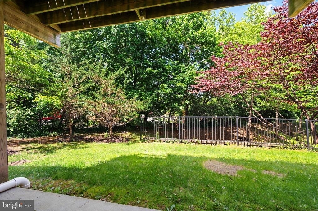 8342 Broderick Circle - Photo 32