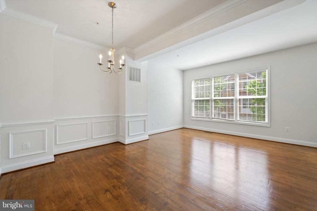 8342 Broderick Circle - Photo 8