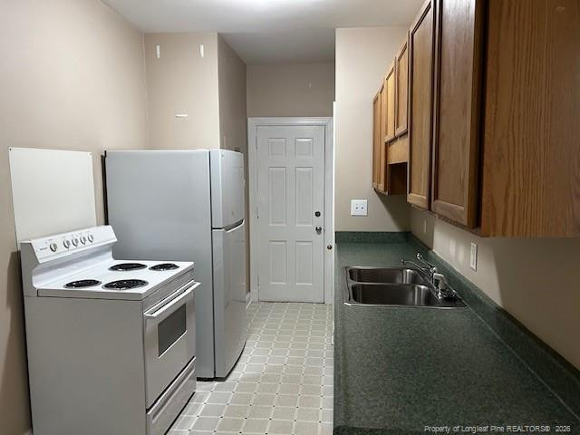 100 Bradford Avenue - Photo 3