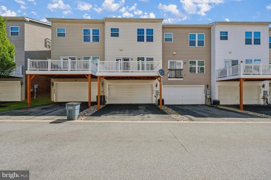 11672 Emerald Drive - Photo 4