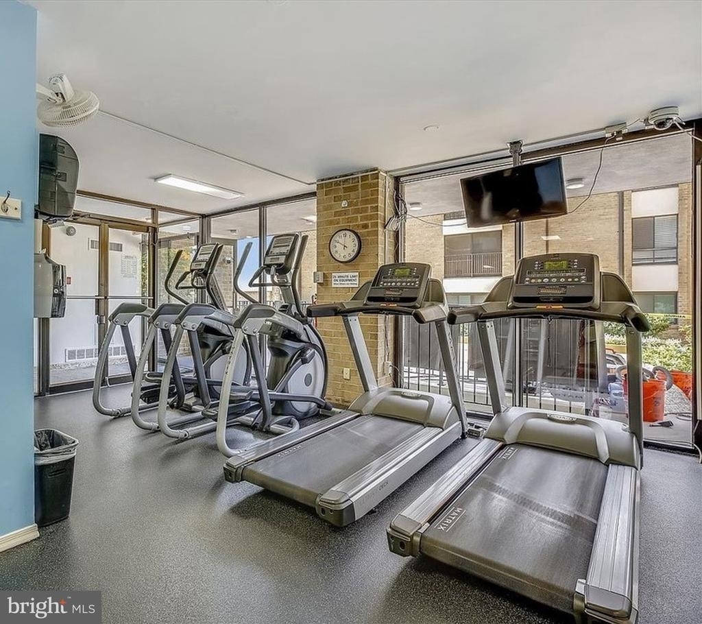 10 Monroe Street - Photo 26