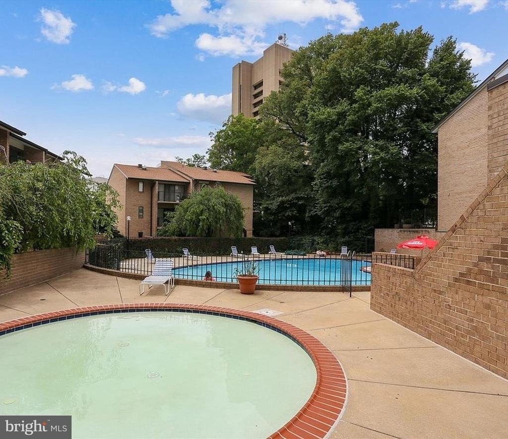 10 Monroe Street - Photo 28