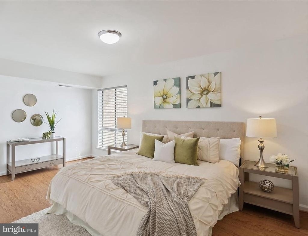 10 Monroe Street - Photo 16