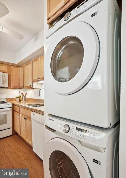 10 Monroe Street - Photo 13