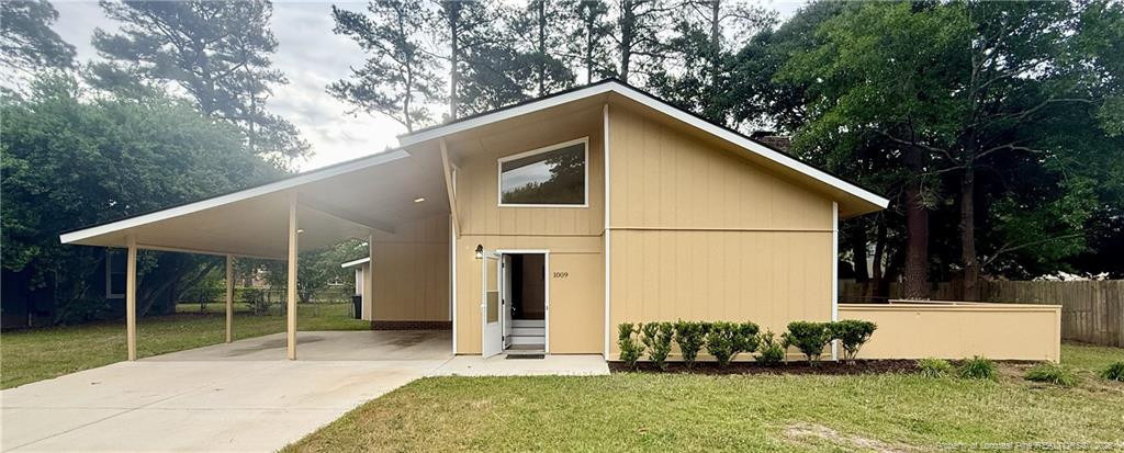 1009 Louisburg Place - Photo 0