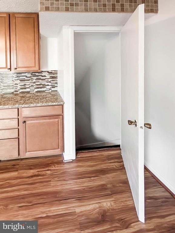404 Liberty Court - Photo 18