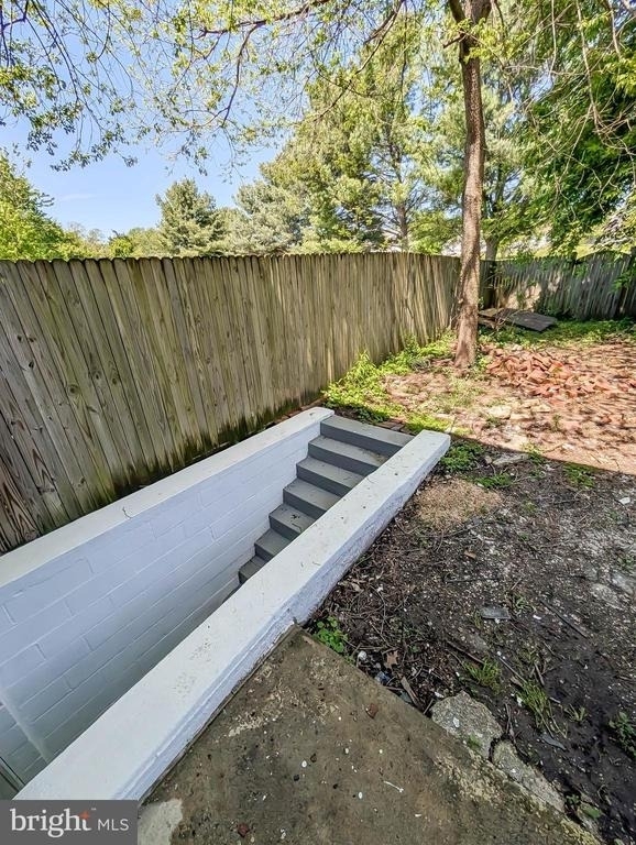 404 Liberty Court - Photo 14