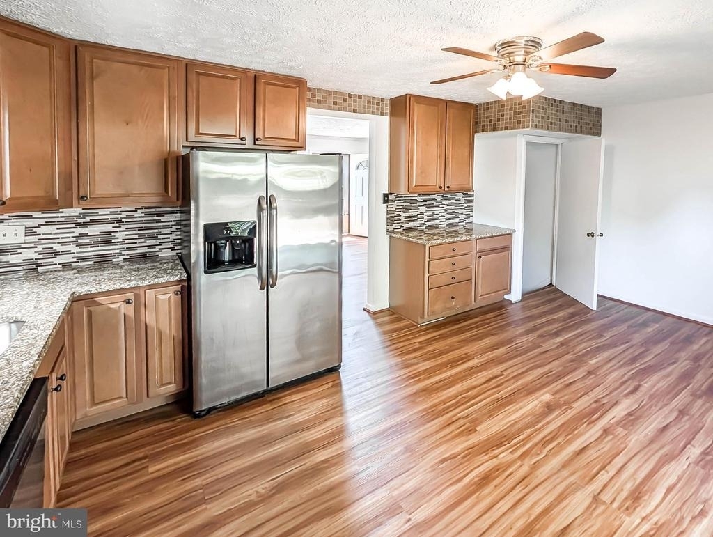 404 Liberty Court - Photo 21