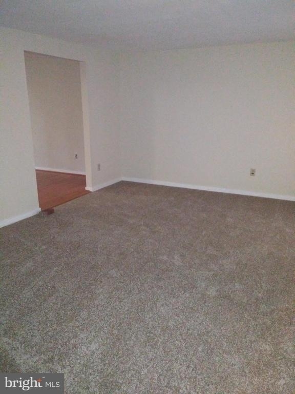 405 Trimble Road - Photo 2