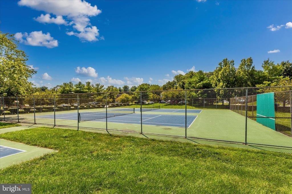 5621 Queen Anne Court - Photo 51