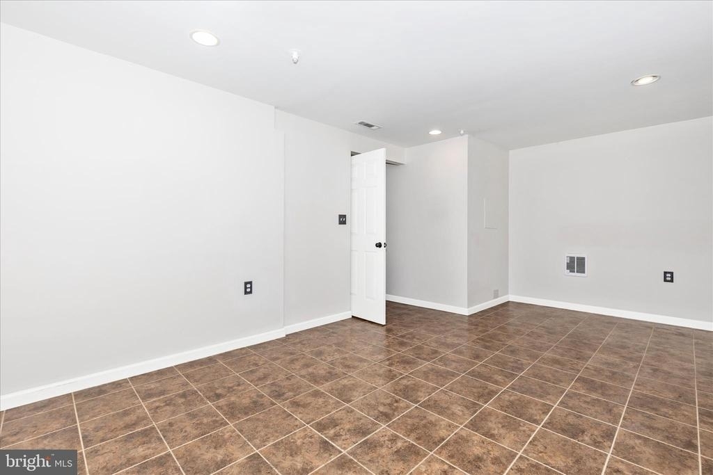 5621 Queen Anne Court - Photo 31