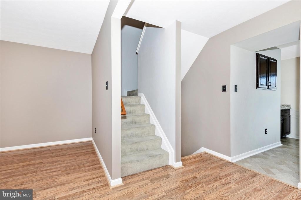 5621 Queen Anne Court - Photo 14