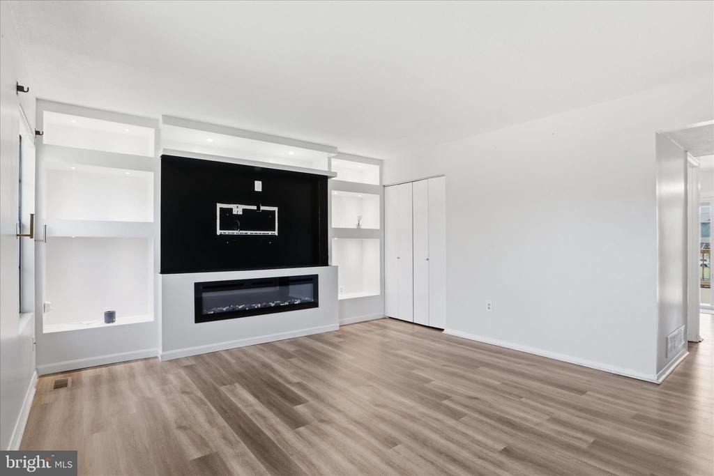 663 Johahn Drive - Photo 2