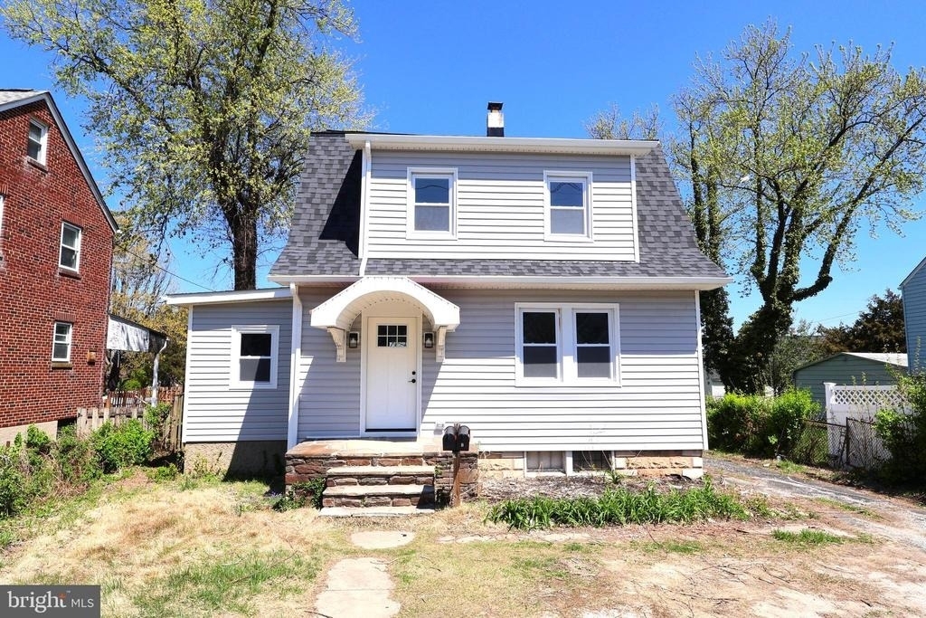 5110 Kenwood Avenue - Photo 1
