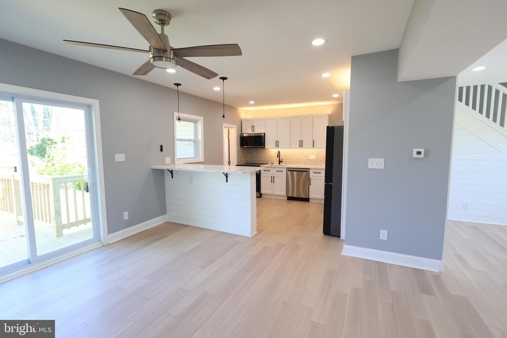 5110 Kenwood Avenue - Photo 10