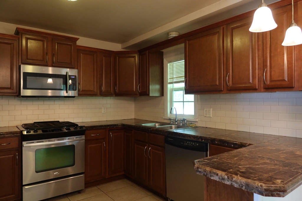 109 Deep Dale Drive - Photo 6